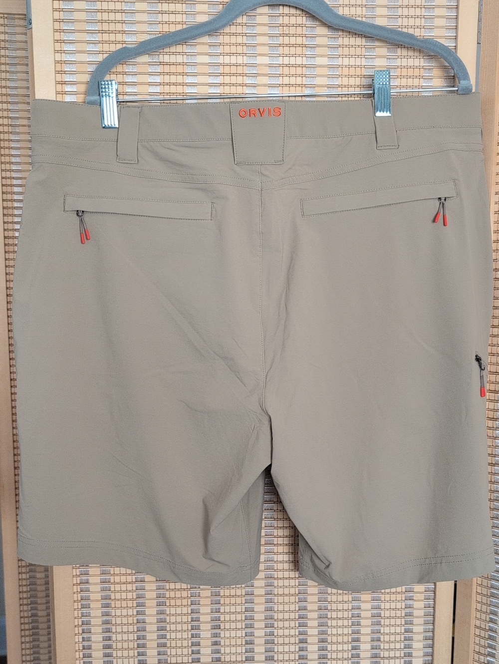 Orvis Men's Tan Performance Hybrid Shorts - Picture 5 of 9